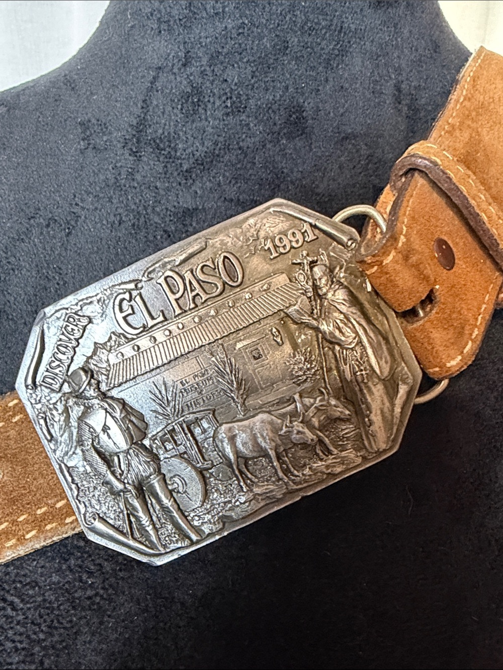 VTG El Paso Museum of History Pewter Belt Buckle #0181 w/tan Suede Belt 1991